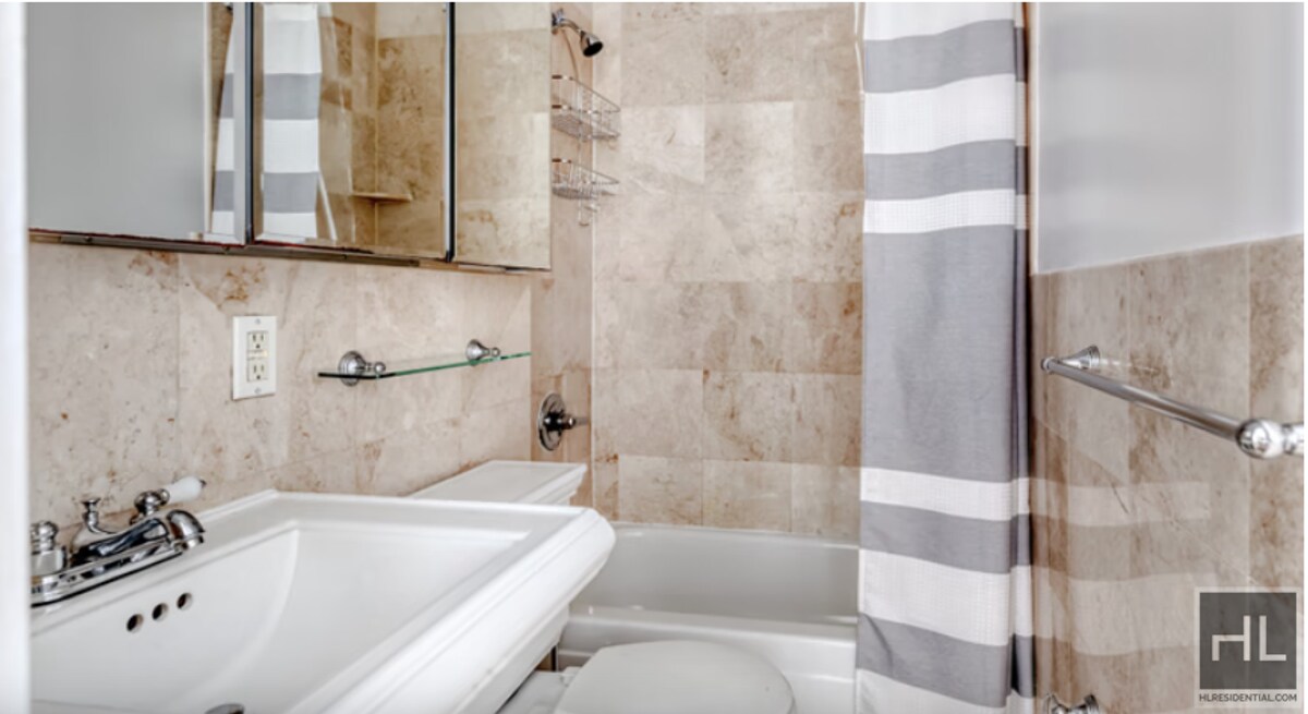 Photo - E 13TH ST. Unit 5D