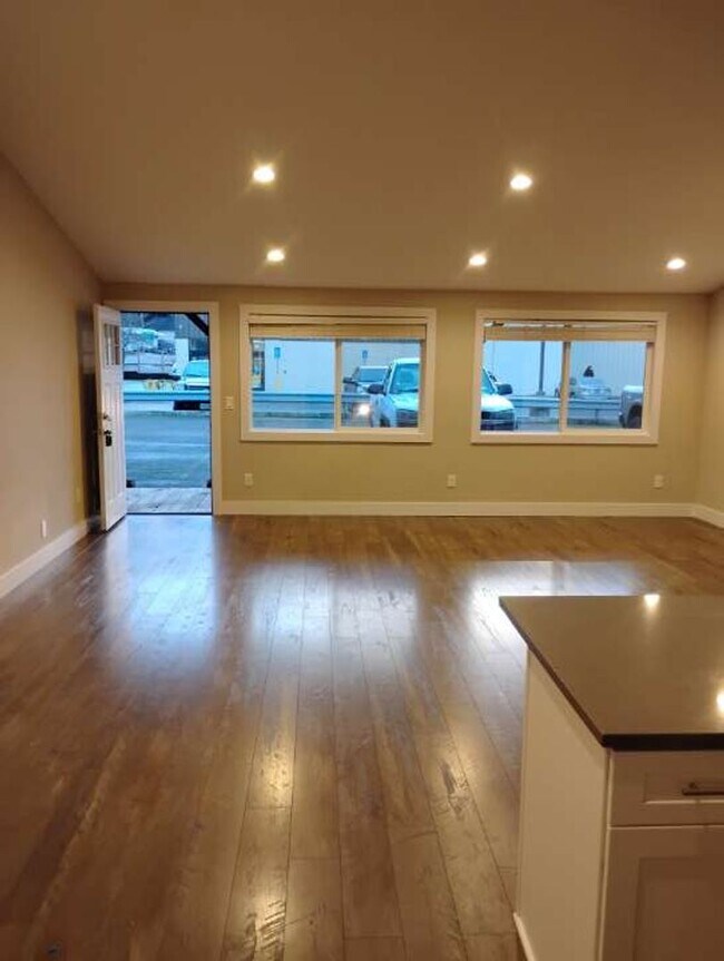 Photo - 00830 Unit 308