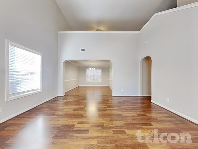 Photo - 341 Chase Marion Way