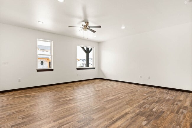 Photo - 2-Story Urban Triplex at a modern communit...
