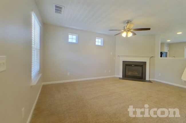 5495 Mountain Top Pl