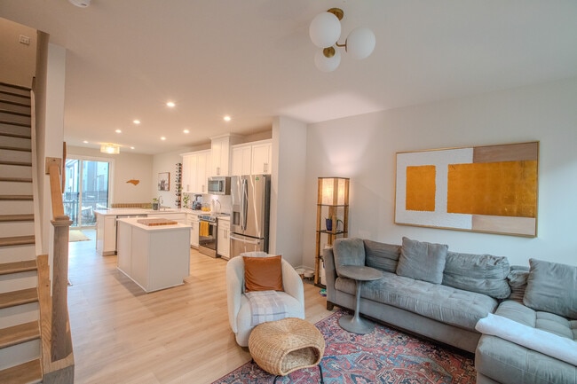 Photo - 117 Millsbee Ln