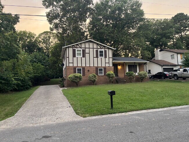Building Photo - 416 Ocala Ct N Rental