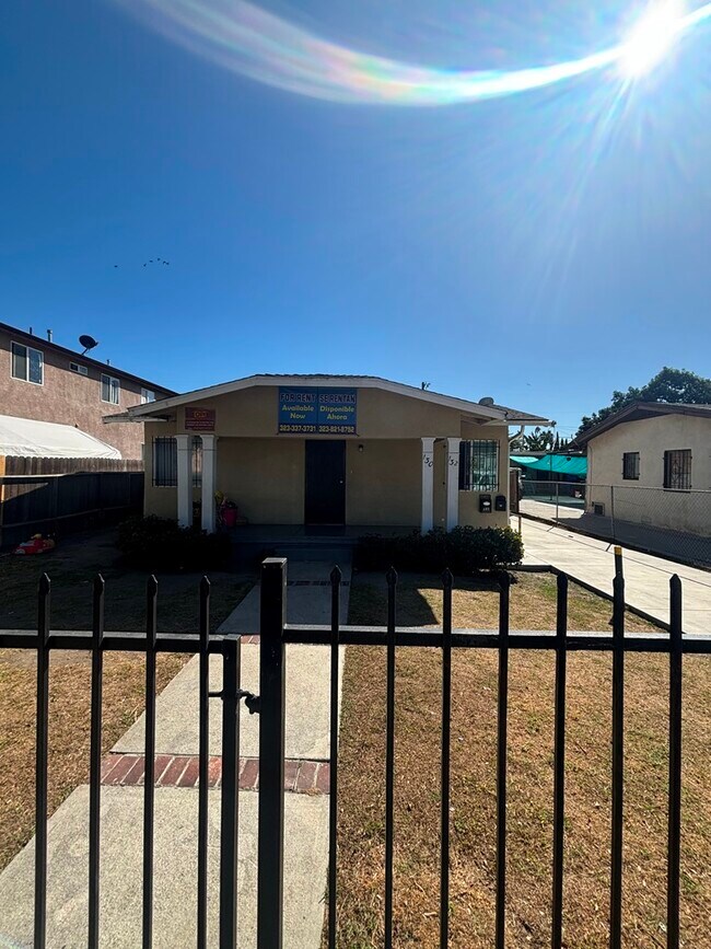 Building Photo - 132 E 79th St