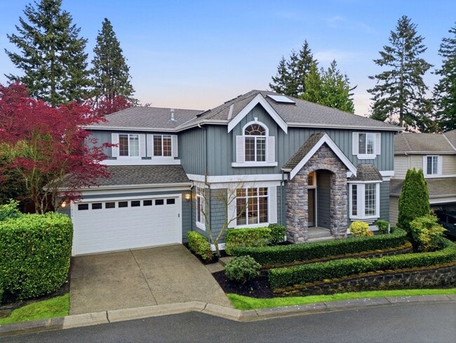 Building Photo - Beautiful Spacious 4 Bedroom Home for Rent In Kirkland