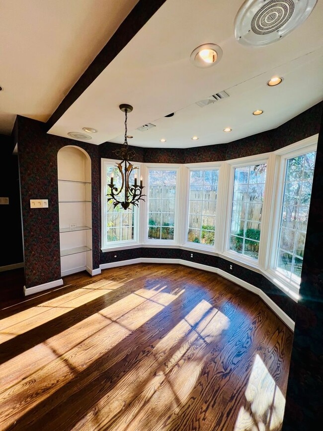 Photo - 3162 Stoneridge Rd SW