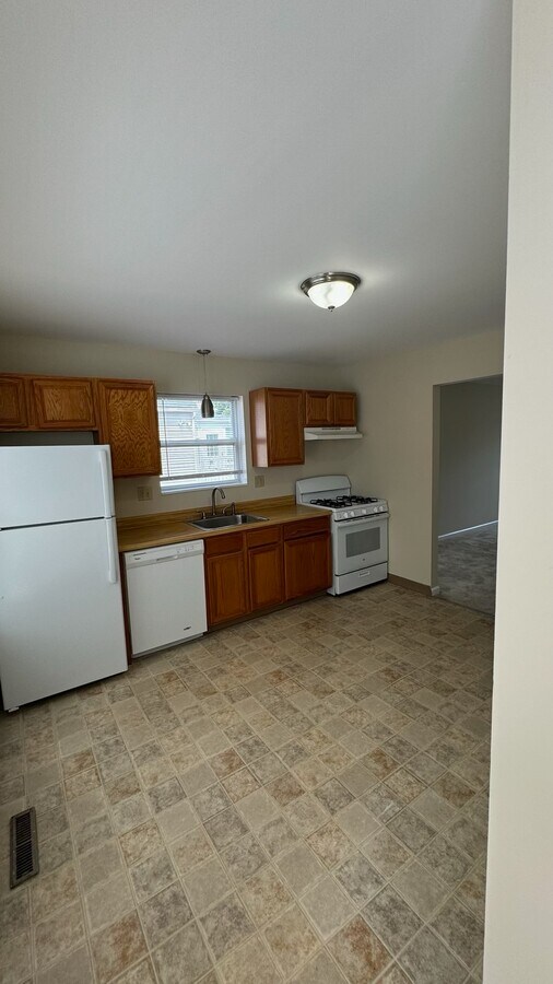 Photo - 11 - 19 North Harbor