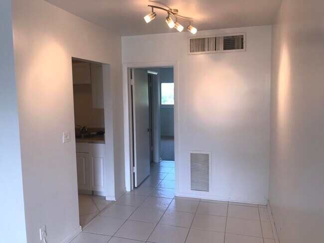 Photo - 2309 S Federal Hwy Unit 14