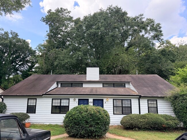 Building Photo - 5010 Hawthorne Ct Unit 1