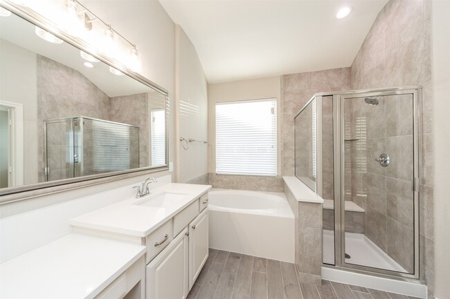 Photo - 5550 Sallow Bay Ln