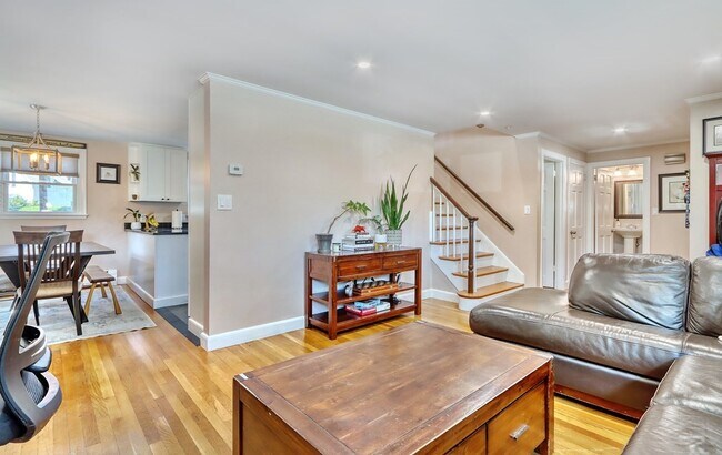 Photo - 632 Lynn Fells Pky