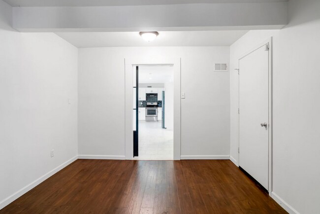 Photo - 1516 Glenwood Ave SE