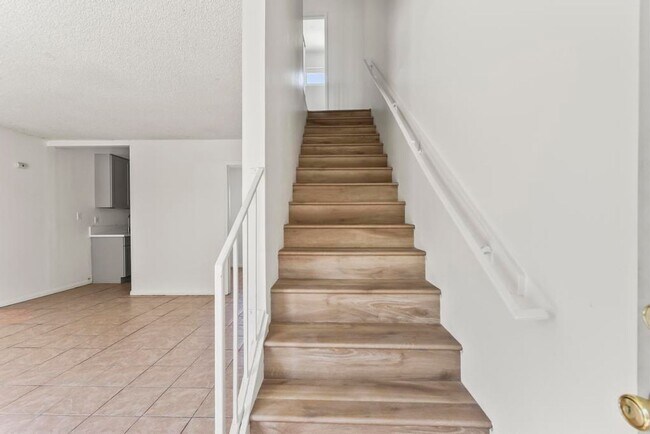 Photo - 11645 Mapledale St