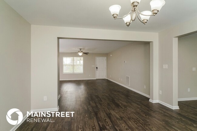 Photo - 2201 Walcot Way