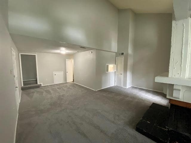 Photo - 9696 Walnut St