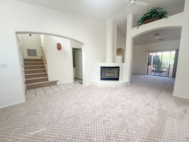 Photo - TOWNHOME - COTTONWOOD - Cottonwood Square Commons