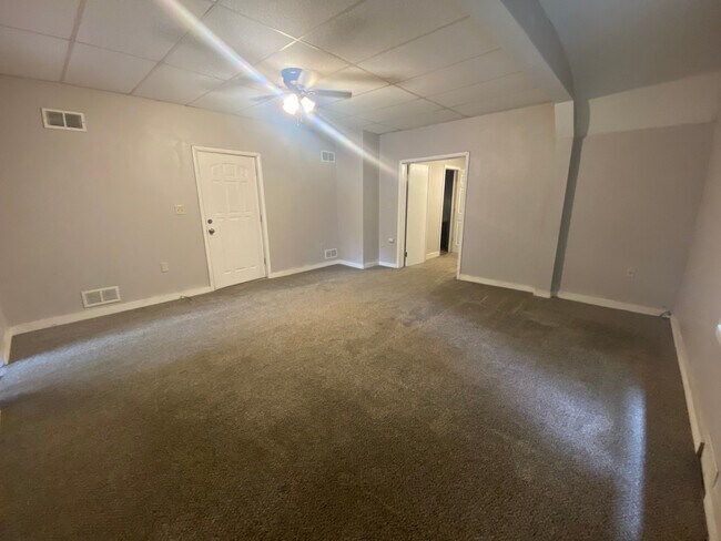 505 Ridge Rd Unidad Lower Front