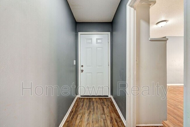 Photo - 8616 N Harvey Ave