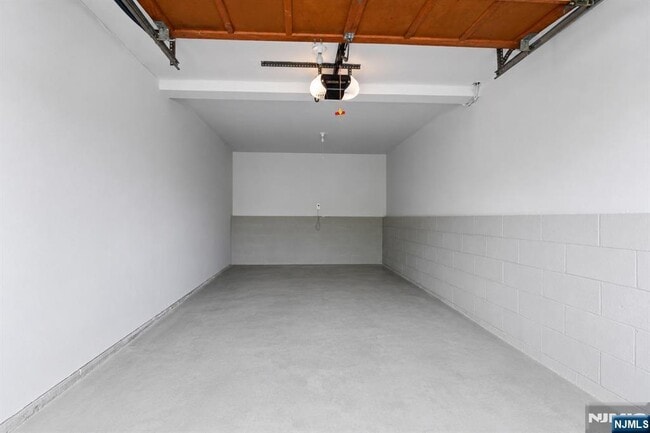 Photo - 230 Orchard Dr