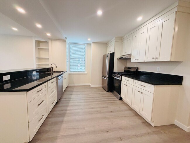 Photo - 4017 Butler St Unit 2nd Floor