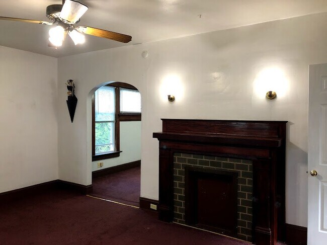 Photo - 2921 French St Unit 2