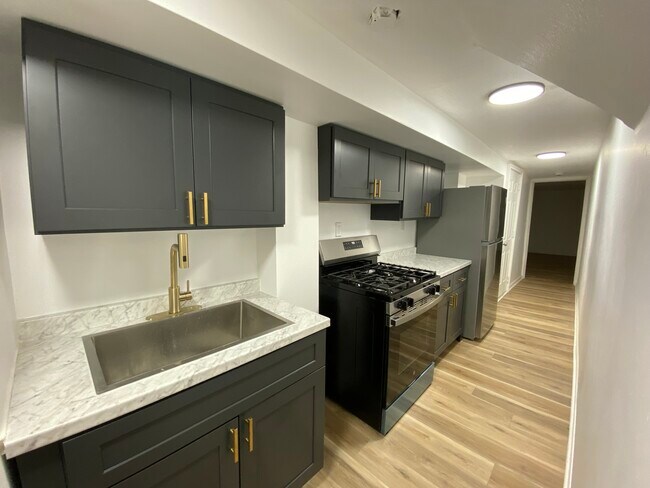 Building Photo - 4030 Taylor Blvd Unit 2