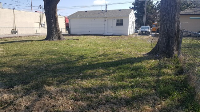 Photo - 1321 N 56th St