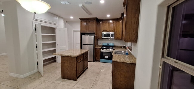 Photo - 6618 Garden Woods Ave Unit B