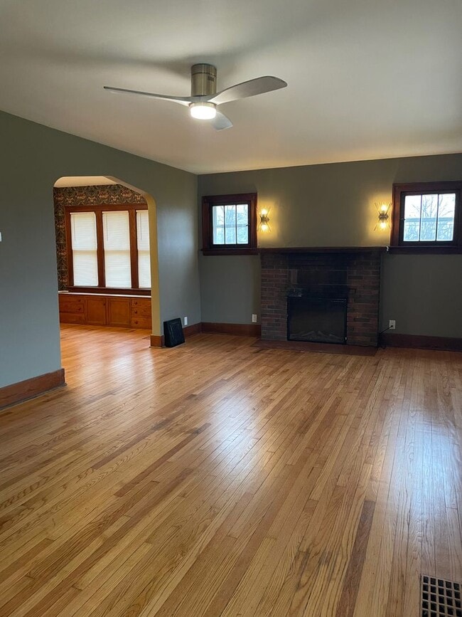 Building Photo - Four Bedroom Farmhouse on Three Acres