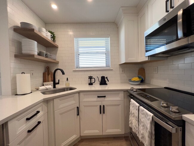 Photo - 12 Wharfside Dr Unit #12