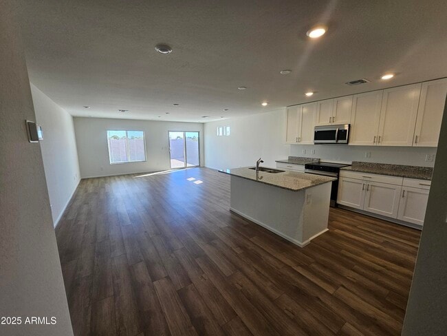 Photo - 1225 N 13th St