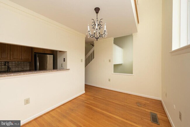 Photo - 821 Lombard St