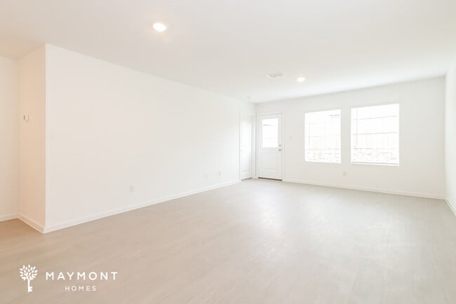 Photo - 3117 Burmese St