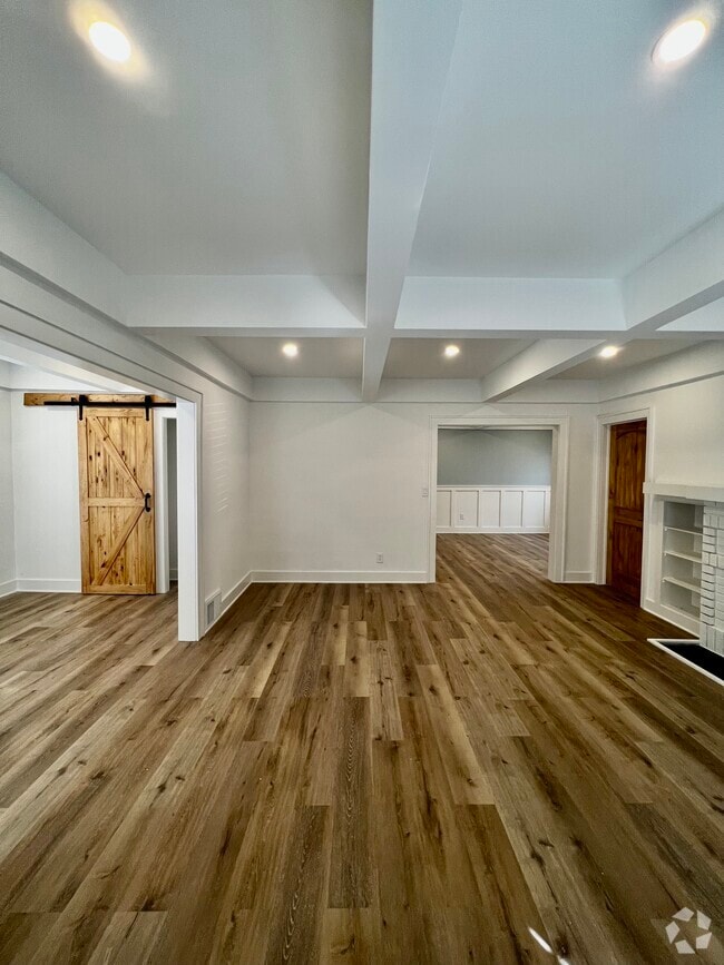 Building Photo - 1643 Coventry Rd Unit 1 Rental