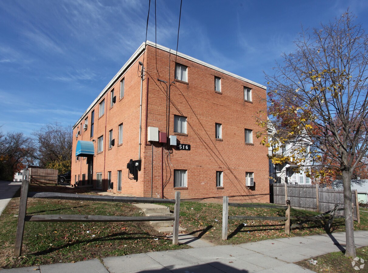 Photo - 516 60th St NE