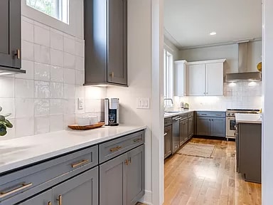 Photo - 2018 10th Ave S