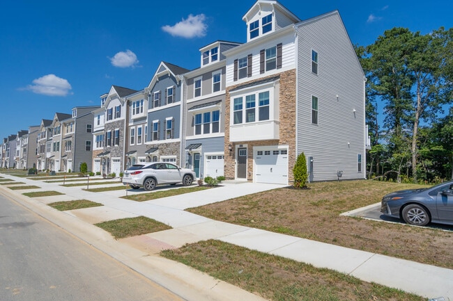 Photo - 29457 Oxford Dr Townhome