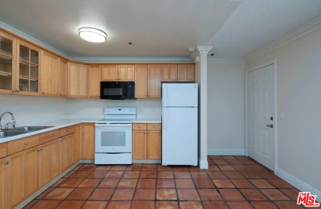 Building Photo - 227 16th St Unit 225 Rental
