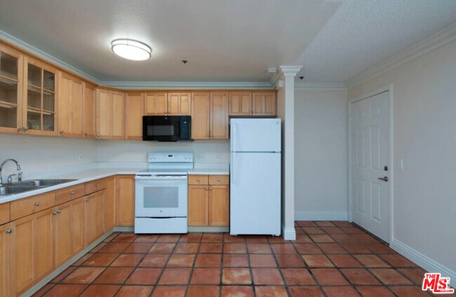 Building Photo - 227 16th St Unit 225 Rental