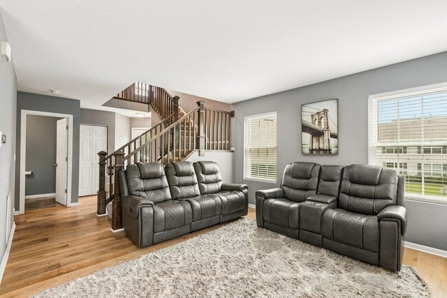 Photo - 476 Windham Cove Dr