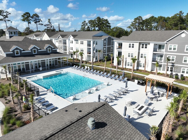 The Edison at Farrow Commons - The Edison at Farrow Commons Apartments