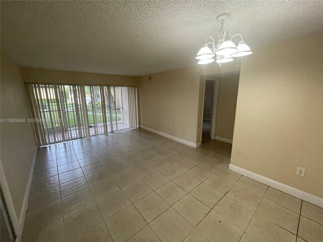 Photo - 4235 N University Dr Unit 107