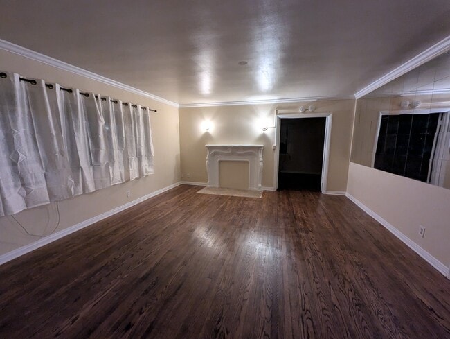 Photo - 1011 W 65th St Unit 1011