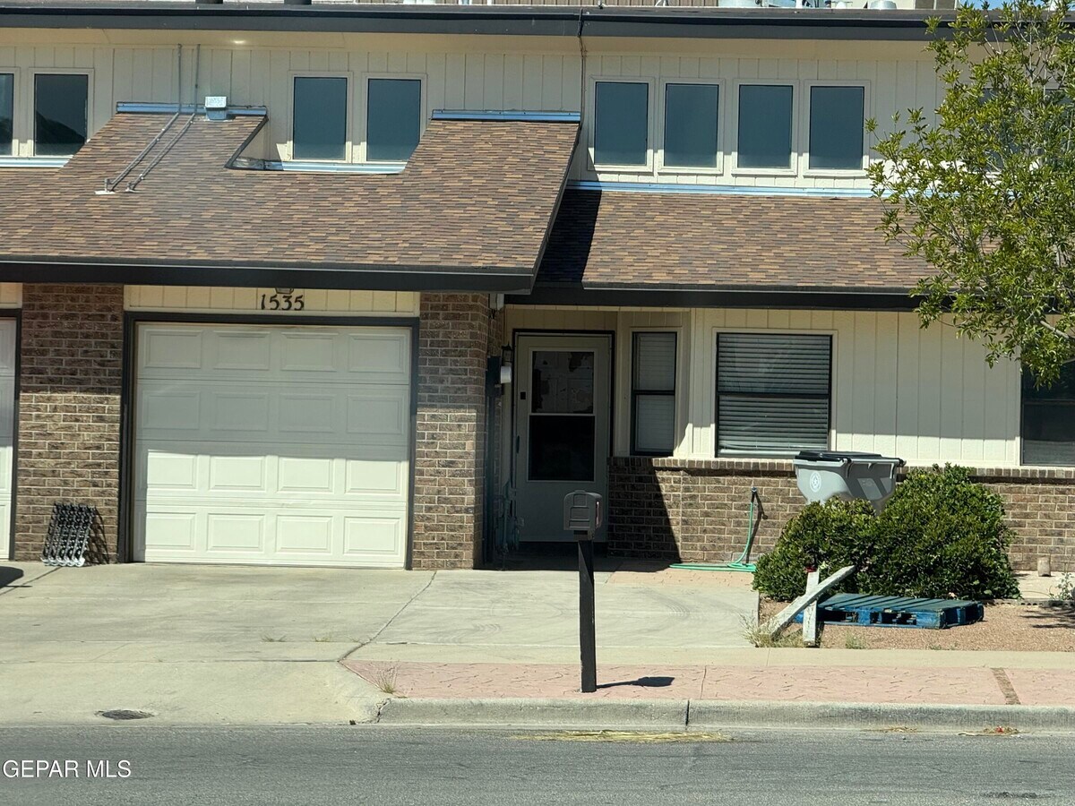Photo - 1531 Common Dr Townhome