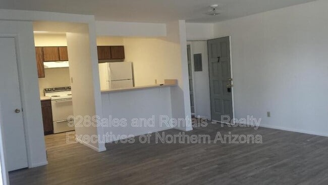 Photo - 1471 N San Francisco St