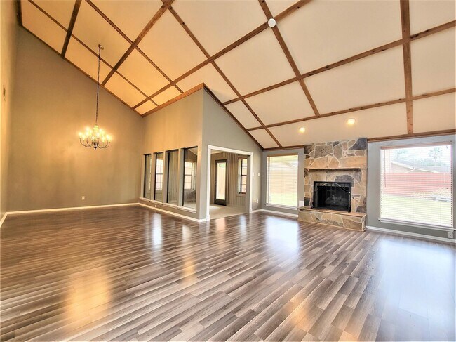 Photo - 13122 Waldemere Dr