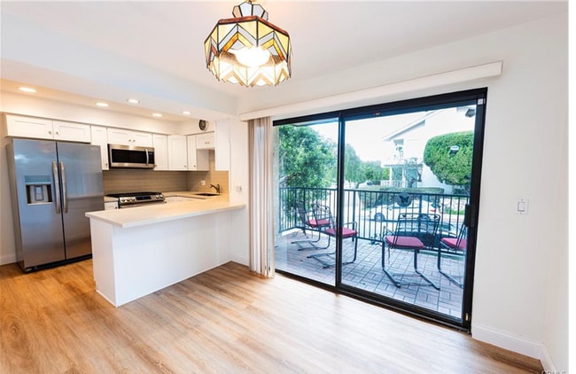 Photo - Huge 2 bed 2 bath condo.  2 balconies peek a boo ocean views