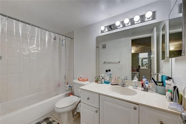 Photo - 731 N Pine Island Rd Unit 404