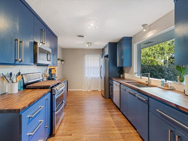 Photo - 3229 NW 68th St