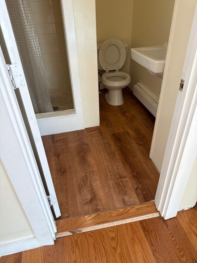 Photo - 41 Anderson St Unit 4-2